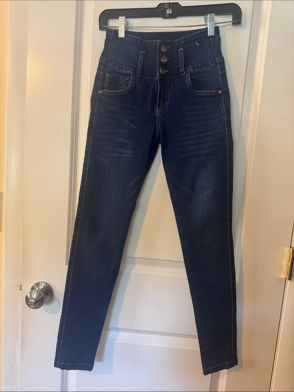 Jackie London premium denim high waist Columbia butt shaping jeans sz 3